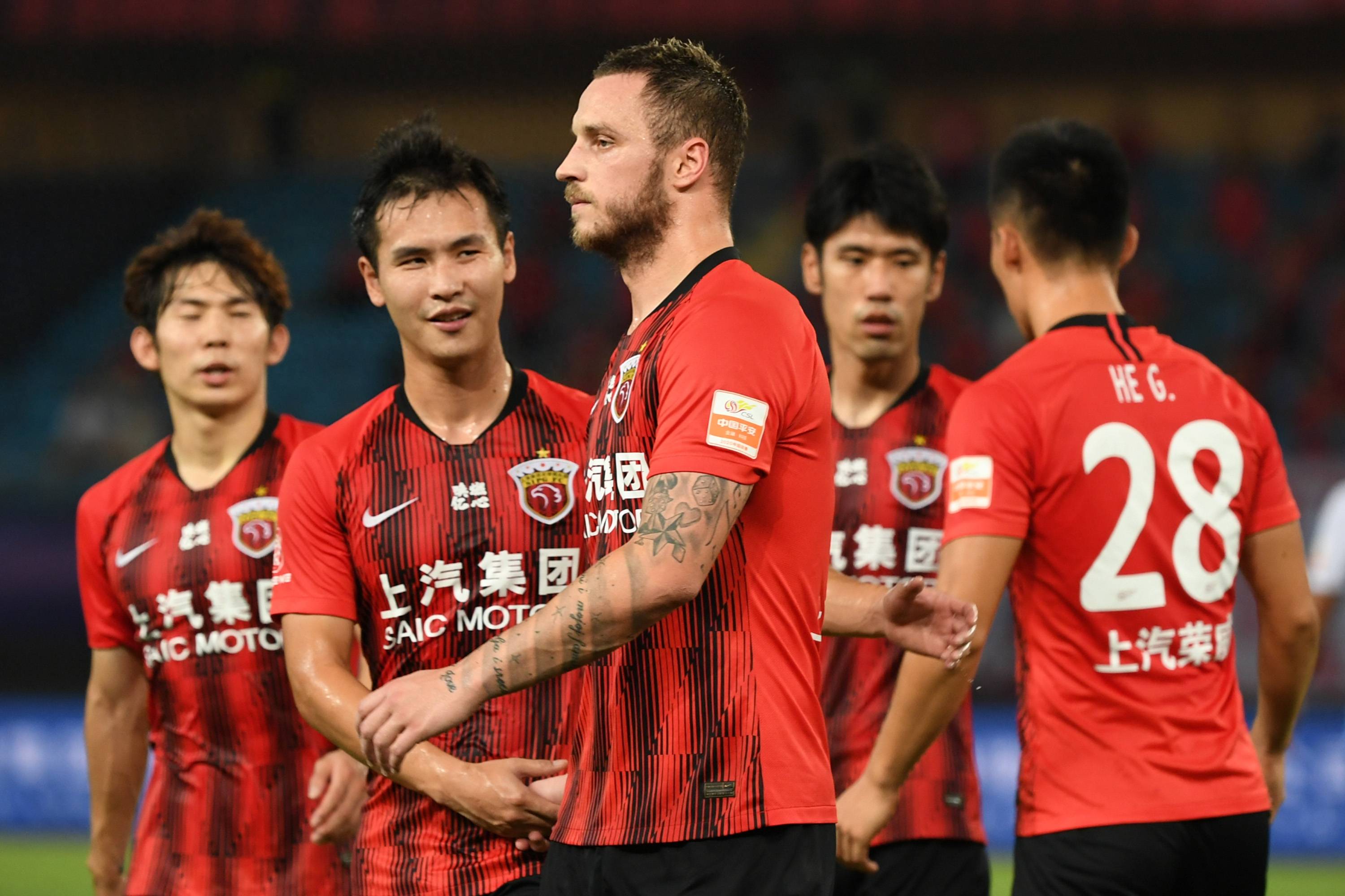 上港斩获胜利，保持中超冠军抢夺优势的简单介绍
