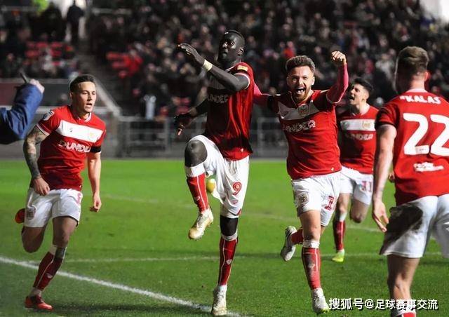 包含沃特福德逆袭雷丁保住不败纪录的词条