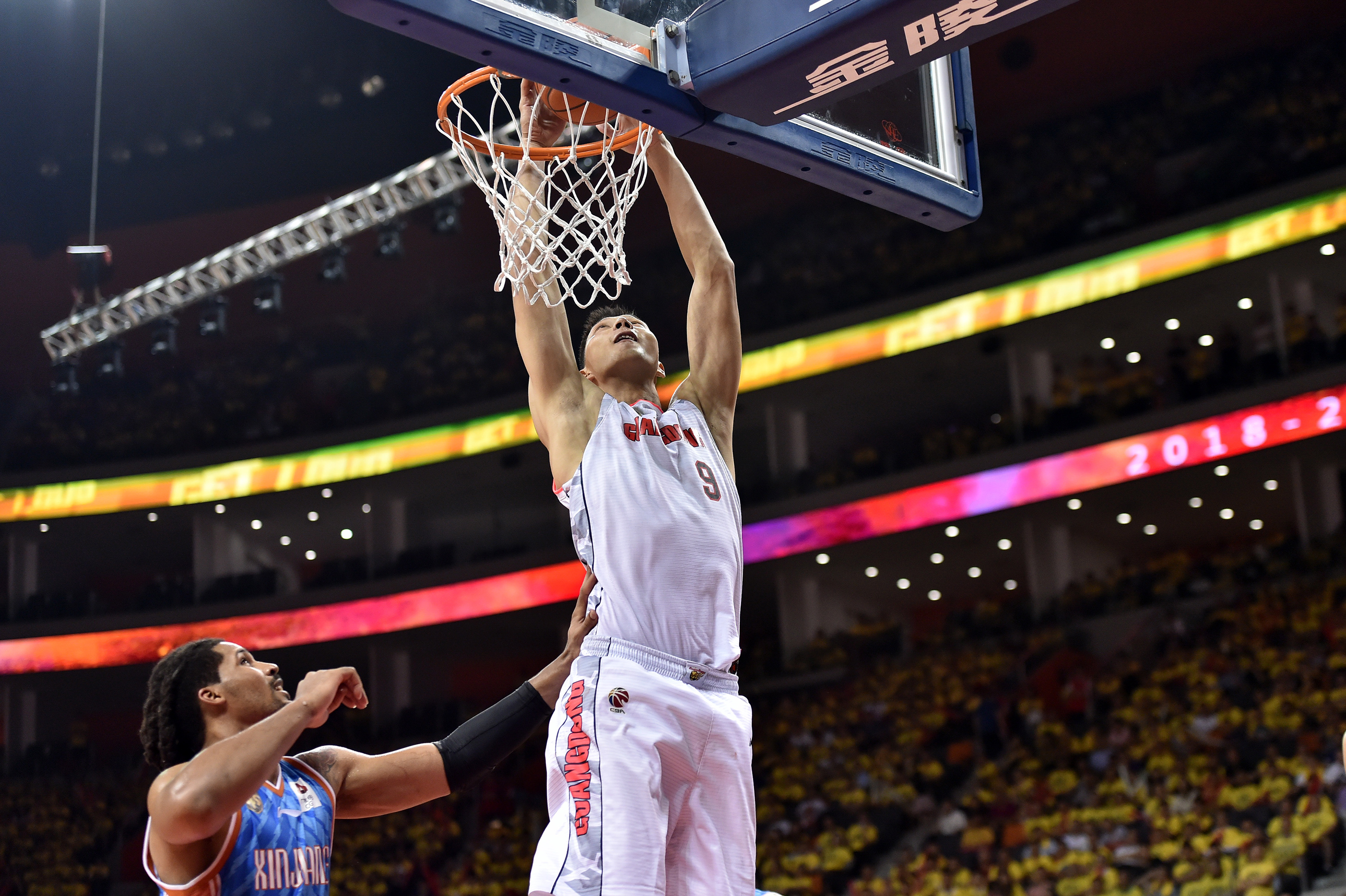 易建联14分10篮板，广东东莞不敌吉林