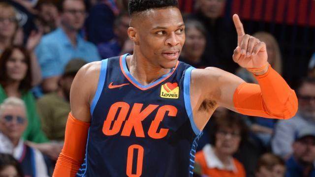 马刺大胜爵士，取得八连胜稳定排名