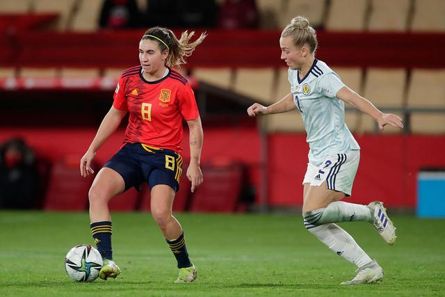 美洲女足球员在国际赛场上的竞技精神